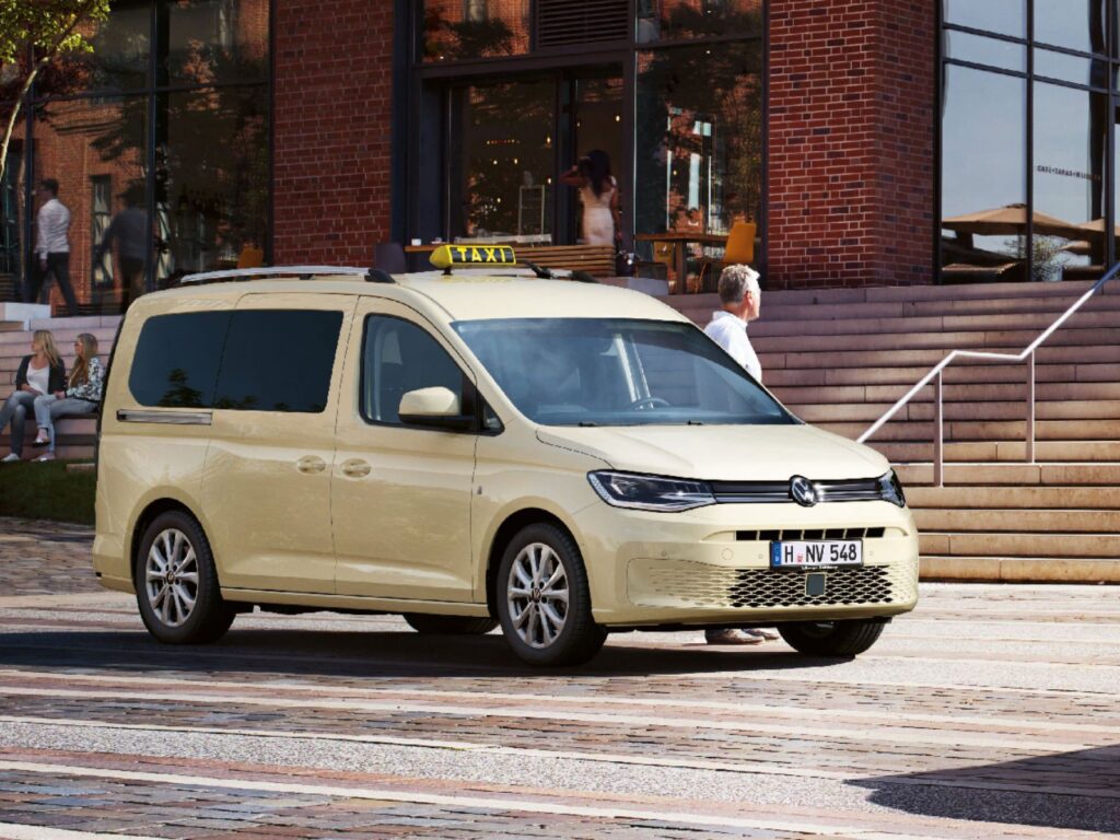 nf1172-vw-caddy-taxi