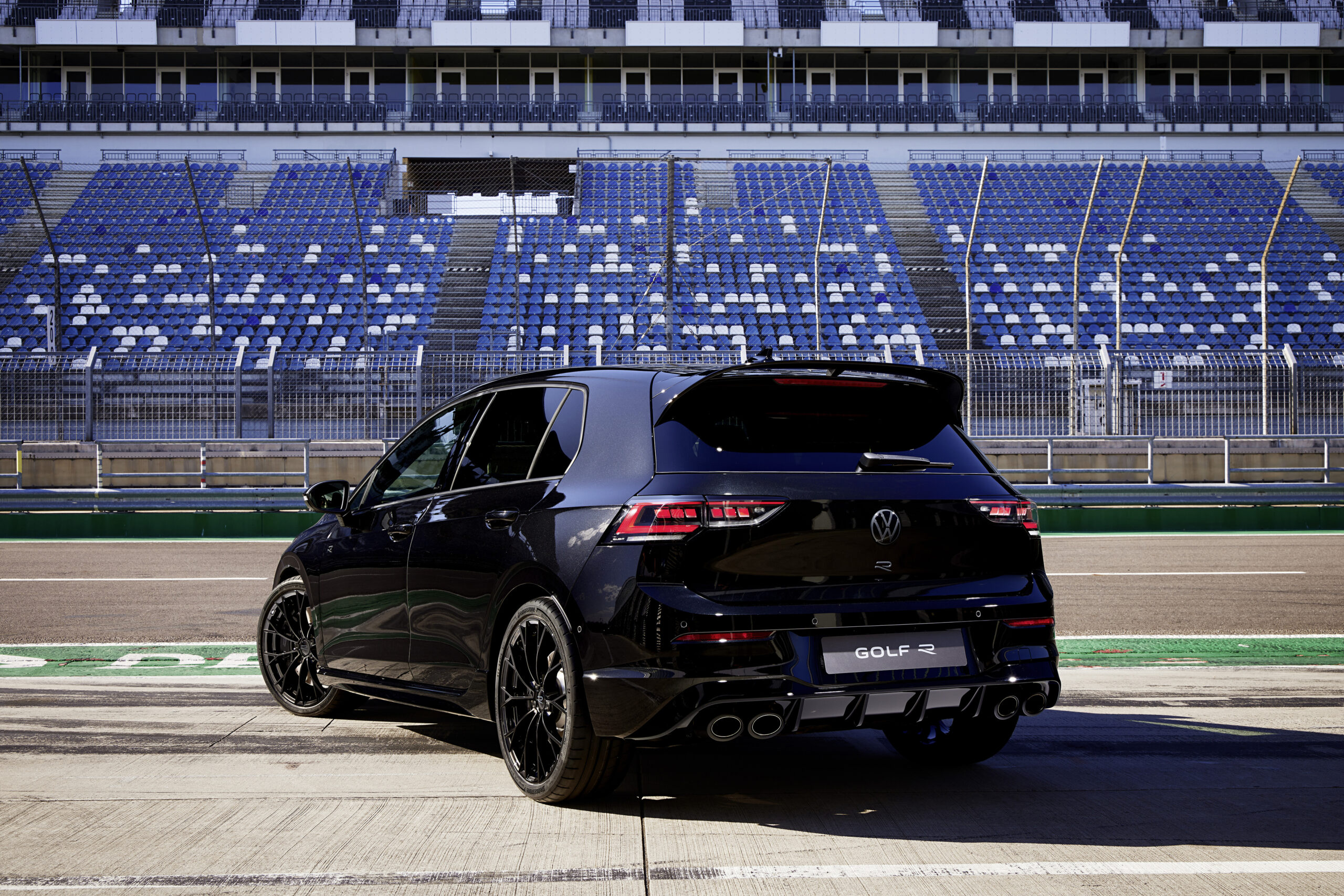 The new Volkswagen Golf R Black Edition