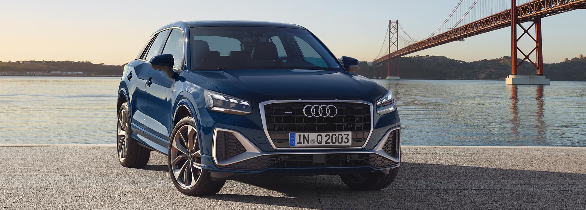 Audi Q2 Banner
