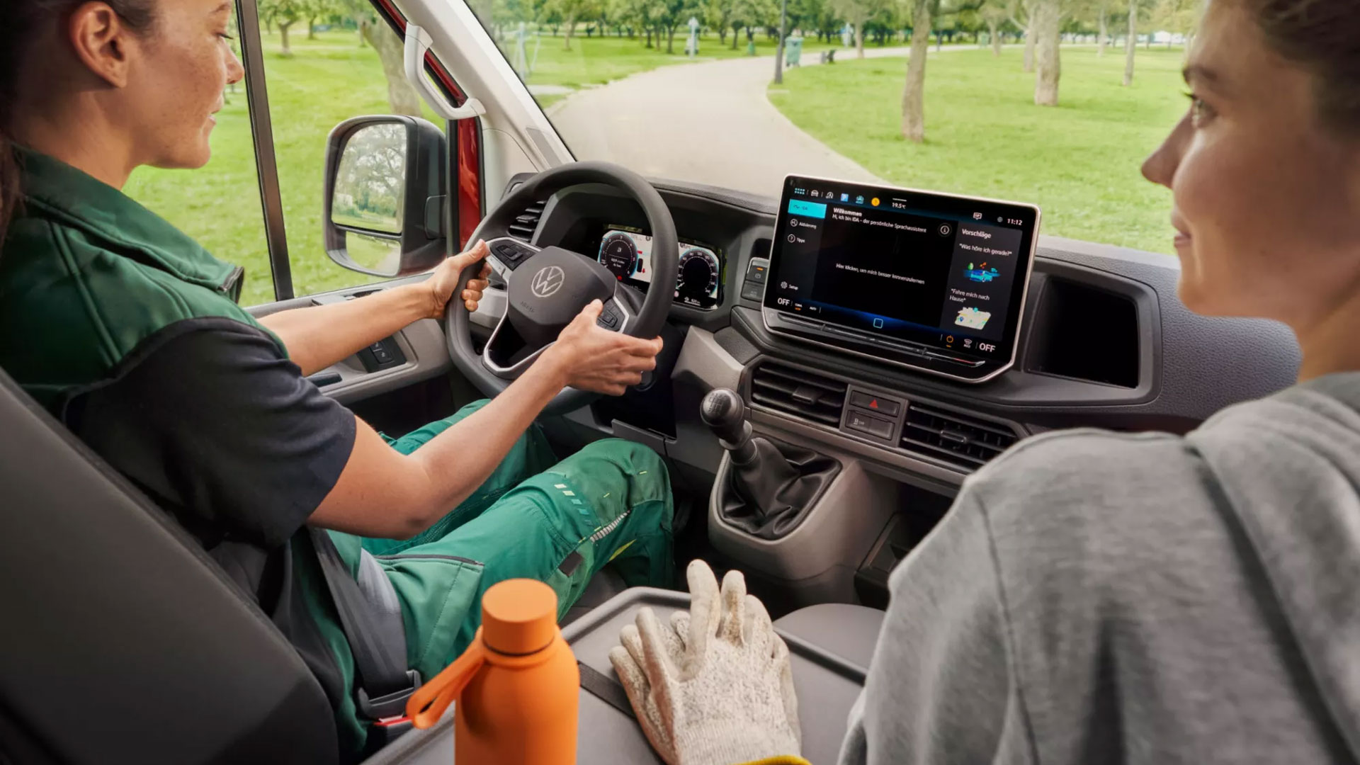 cr001953pic-vw-new-crafter-climate-control-1x1 Crafter Interieur