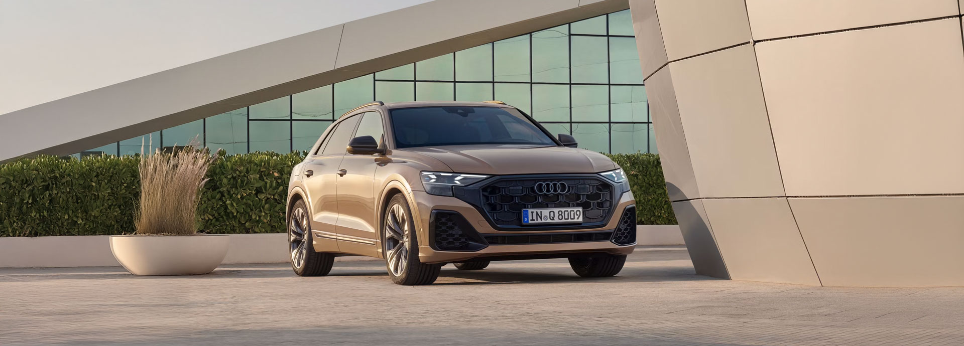 Q8_2023_5476_1-L-2 Audi Q8