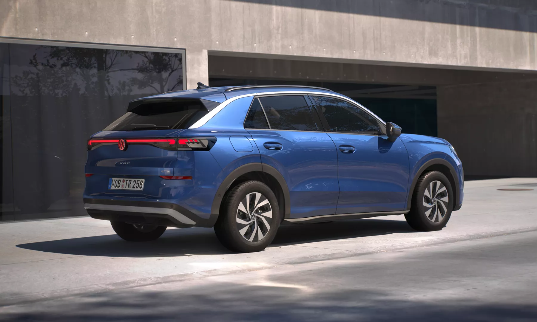 T-Roc-Life_blue_rear